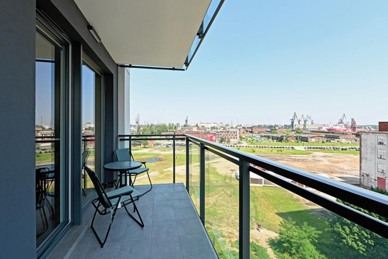 Golden Apartments กดัญสก์ ภายนอก รูปภาพ