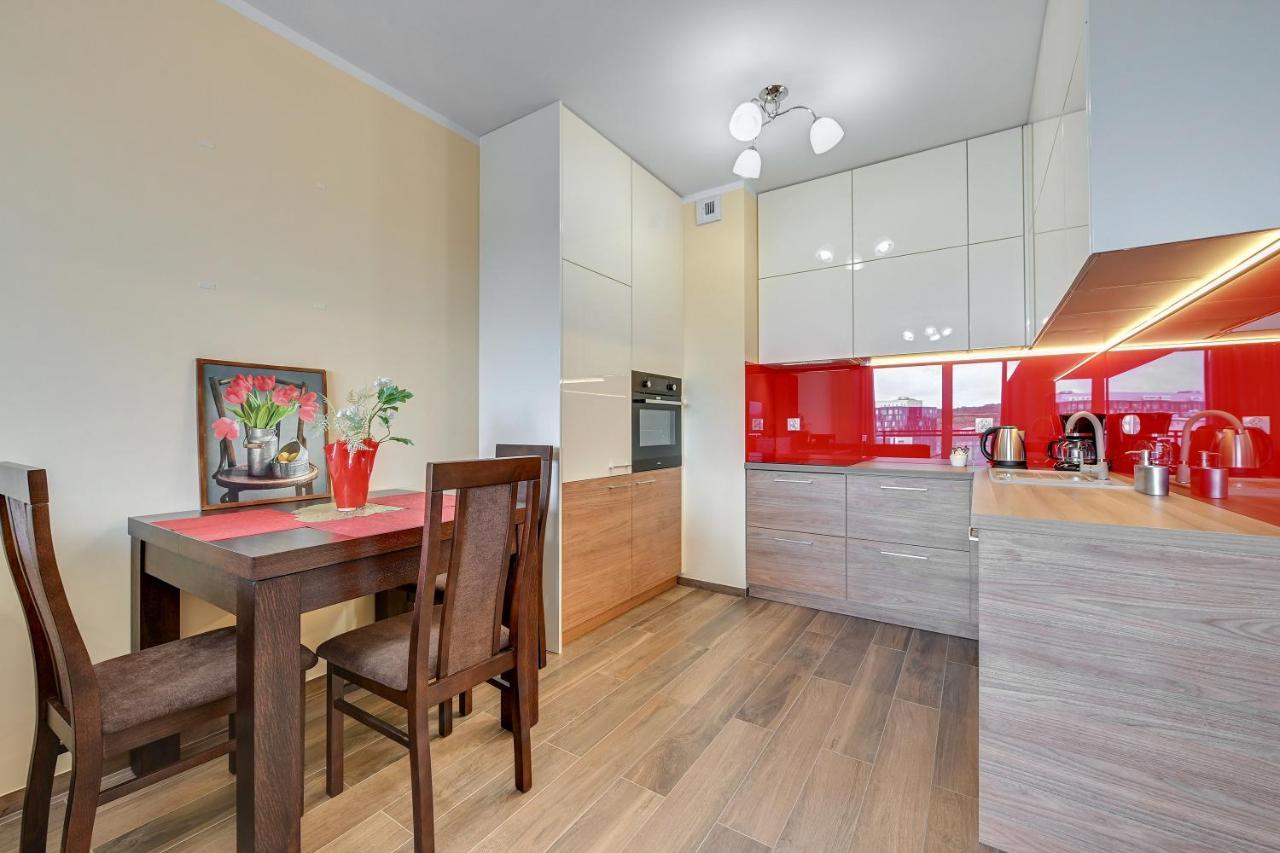 Golden Apartments กดัญสก์ ภายนอก รูปภาพ