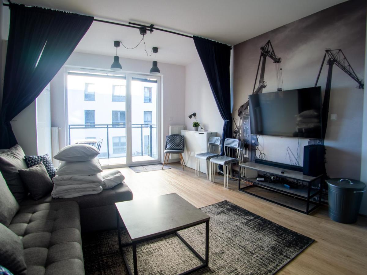 Golden Apartments กดัญสก์ ภายนอก รูปภาพ