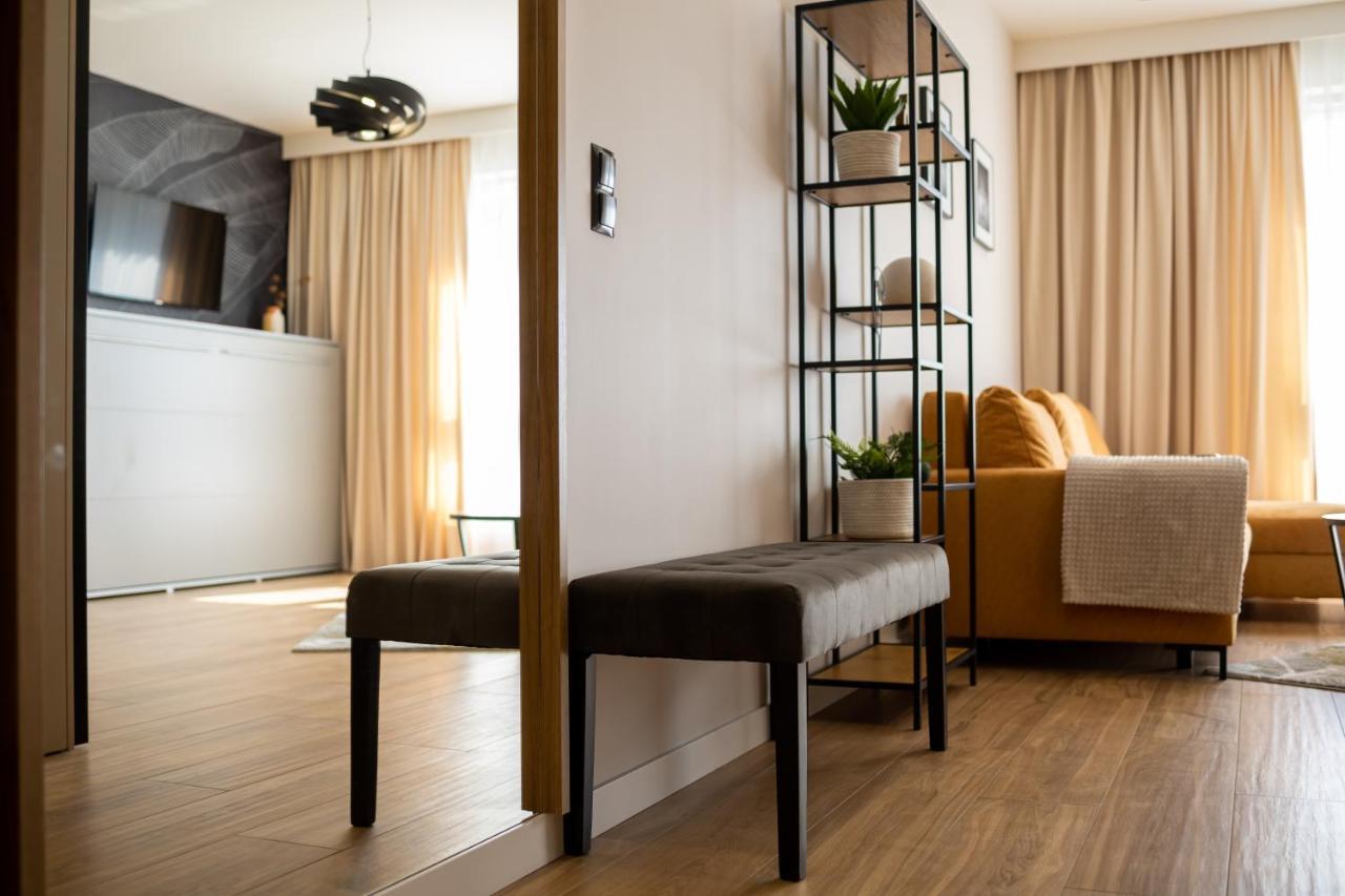 Golden Apartments กดัญสก์ ภายนอก รูปภาพ