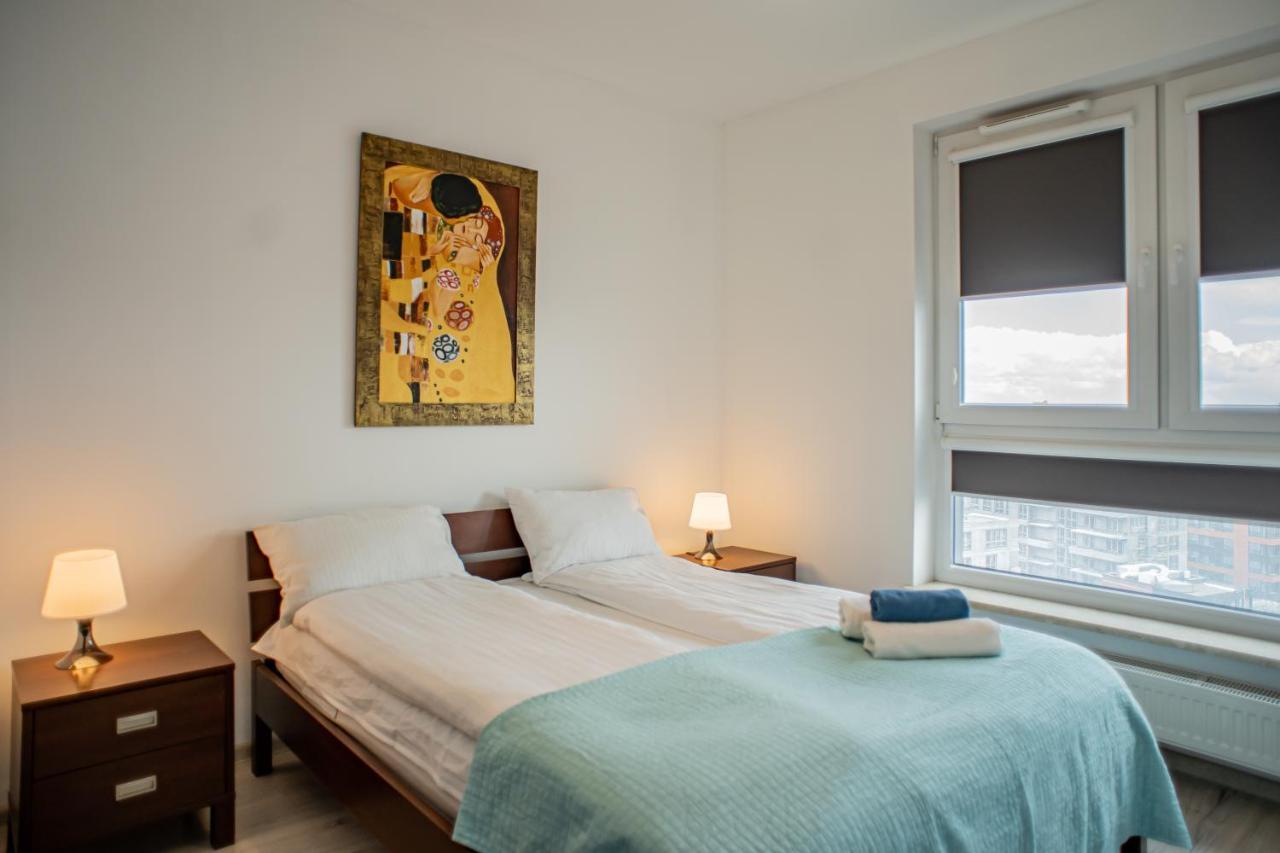 Golden Apartments กดัญสก์ ภายนอก รูปภาพ